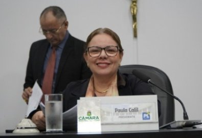 PAULA CALIL.jpg
