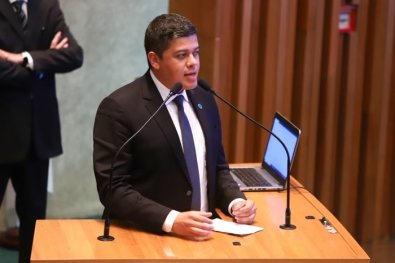  Daniel Donizet 