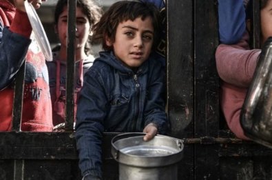CRIANCA GAZa.jpg
