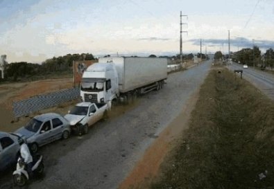 ACIDENTE CARRETA.jpg