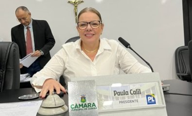 PAULA CALIL.jpg