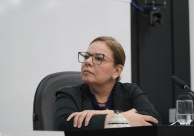 PAULA CALIL.jpg