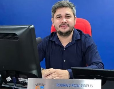 RODRIGO ROSA FIDELIS.jpg
