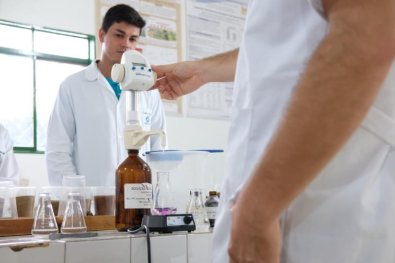 laboratorio unemat.jpg