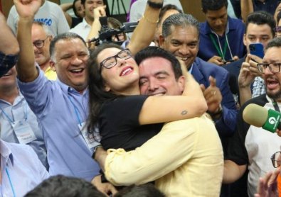 janaina riva e leo bortolin.jpg