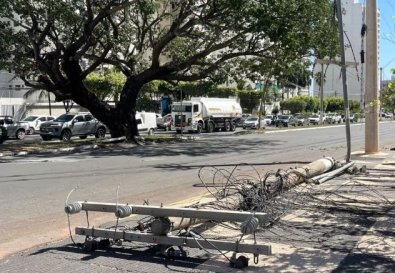 ACIDENTE POSTE CUIABA.jpg