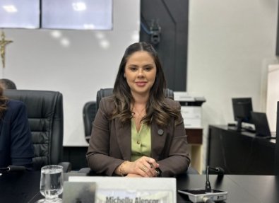 Michelly Alencar.jpg