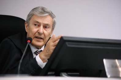 Waldir Teis.jpg