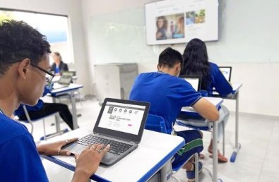ESCOLA MT.jpg
