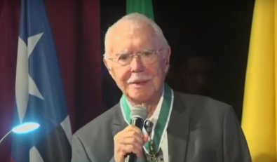 SARNEY.jpg
