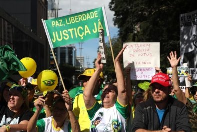 bolsonarentos-protesto.jpg