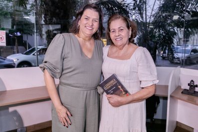 livro-biblioteca.jpeg