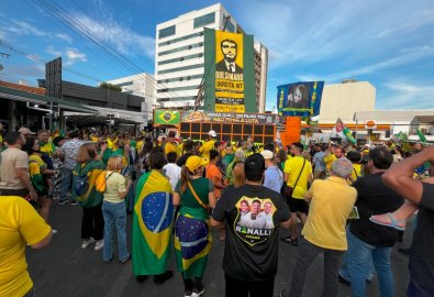 bolsonarentos-ato-cuiaba.jpg