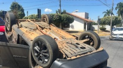 capotamento jeep sorriso.jpg