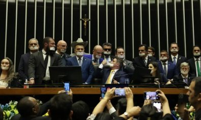 bolsonarentos-mordaca.jpg