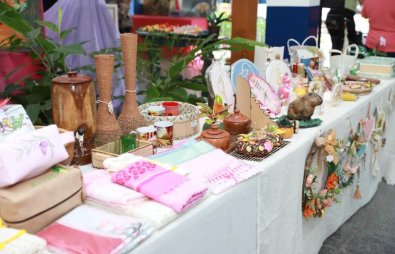 feira artesanatos.jpg