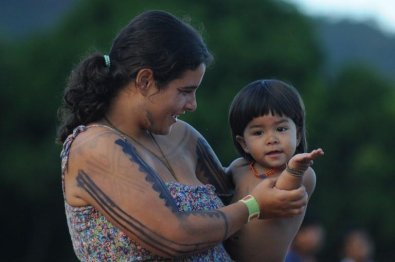 INDIGENA AMAMENTACAO.jpg