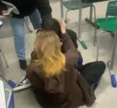 BRIGA ESCOLA.jpg