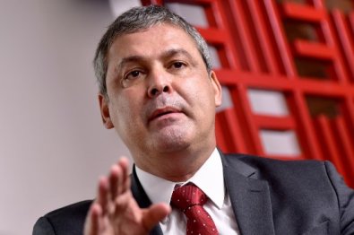 Lindberhg Farias.jpg