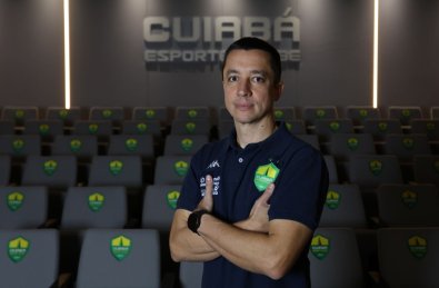 Eduardo Barros-tecnico cuiaba.jpg