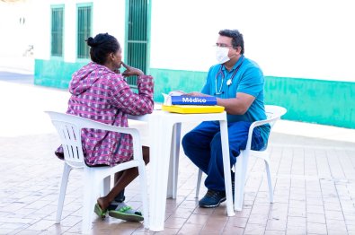 CONSULTORIO NA RUA.jpg